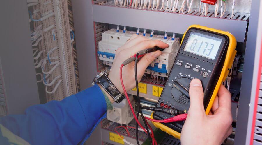 Professional emergency electrician cedar rapids ia services in Cedar Rapids